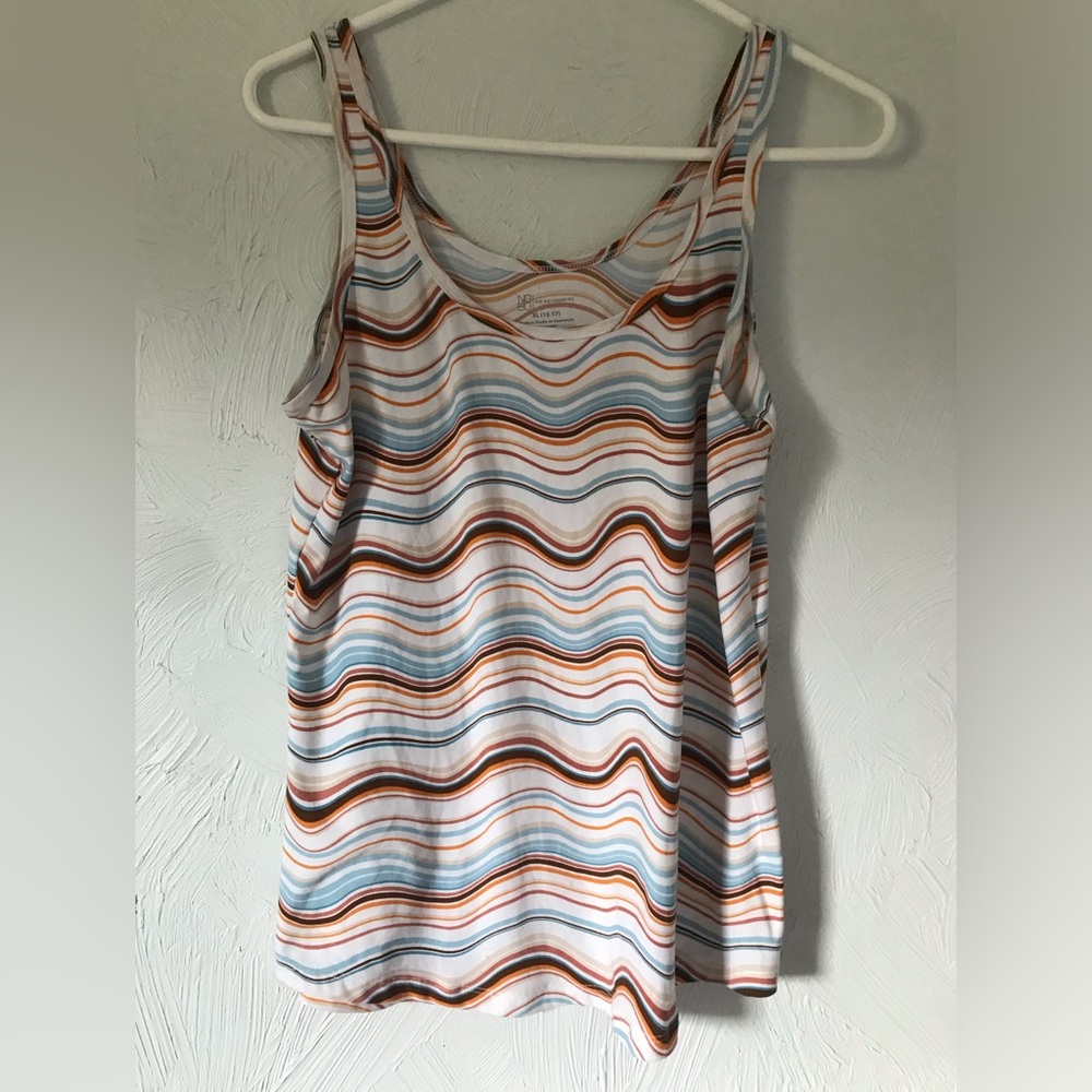 No Boundaries Scoop Neck Tank Top